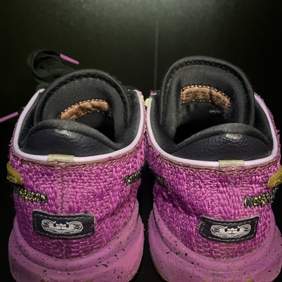 Nike LeBron 20 SE Vivid Purple size 6.5Y - Picture 6 of 6